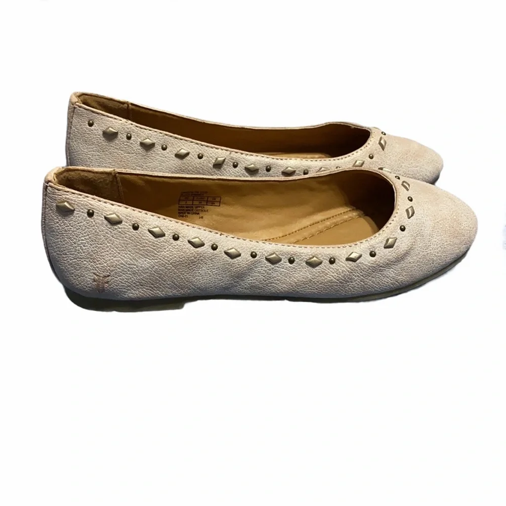 Frye Girl’s Carson Studded Flat Size 3